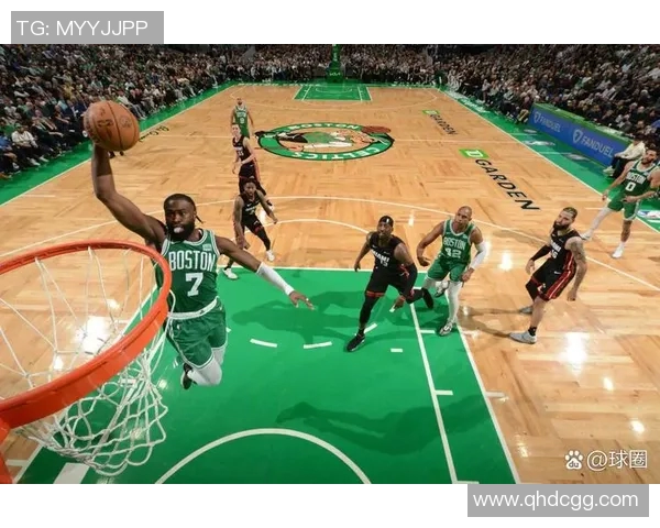 热火与凯尔特人激战正酣大帽瞬间点燃全场激情